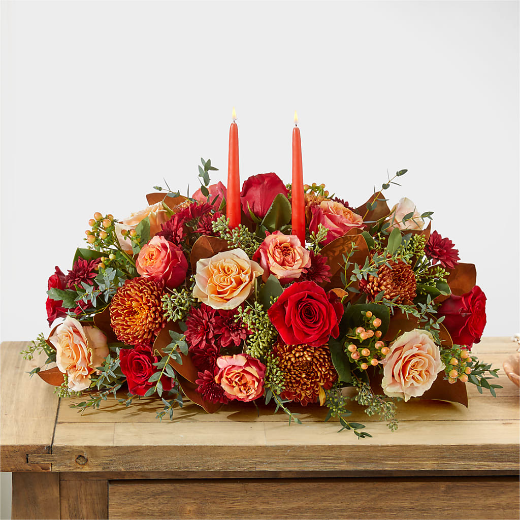 Gather Near Centerpiece – ANDREA'S FLOWERS ORLANDO, Orlando FL