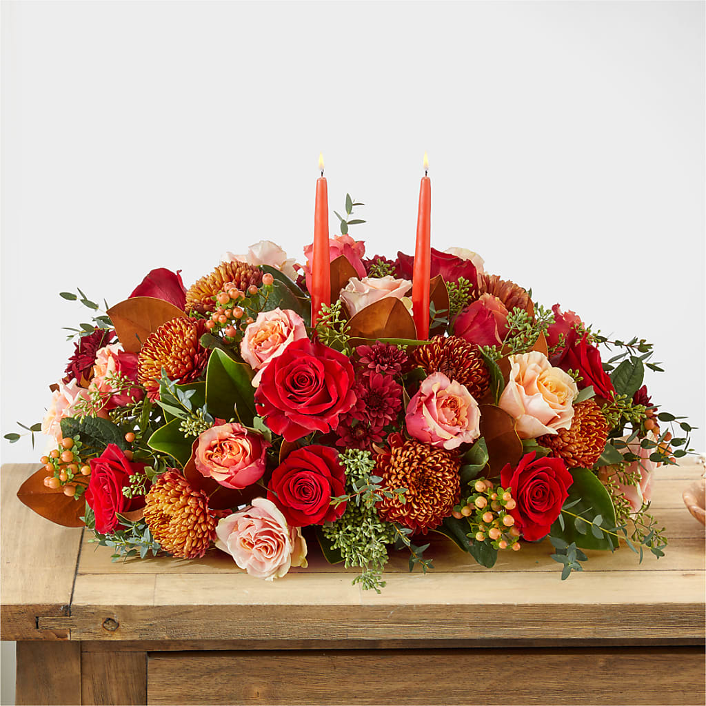 Gather Near Centerpiece – ANDREA'S FLOWERS ORLANDO, Orlando FL